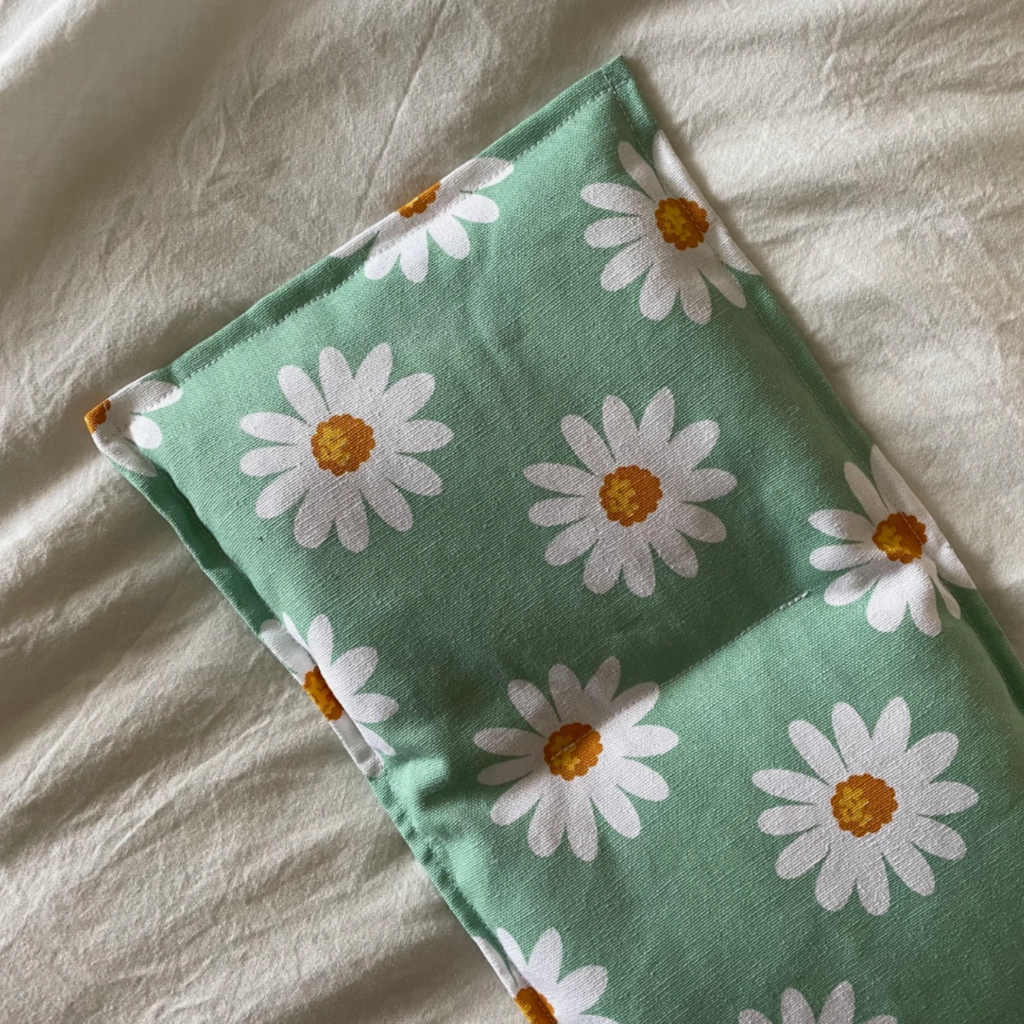 Large Lupin Hot & Cold Pack - Daisy Green